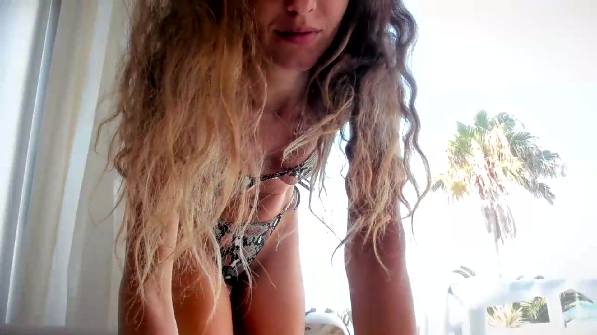 Gallery image thumbnail from SweetAngell18's myfreecams stream on, 08/28/2026, 08:28 image 6 of 20