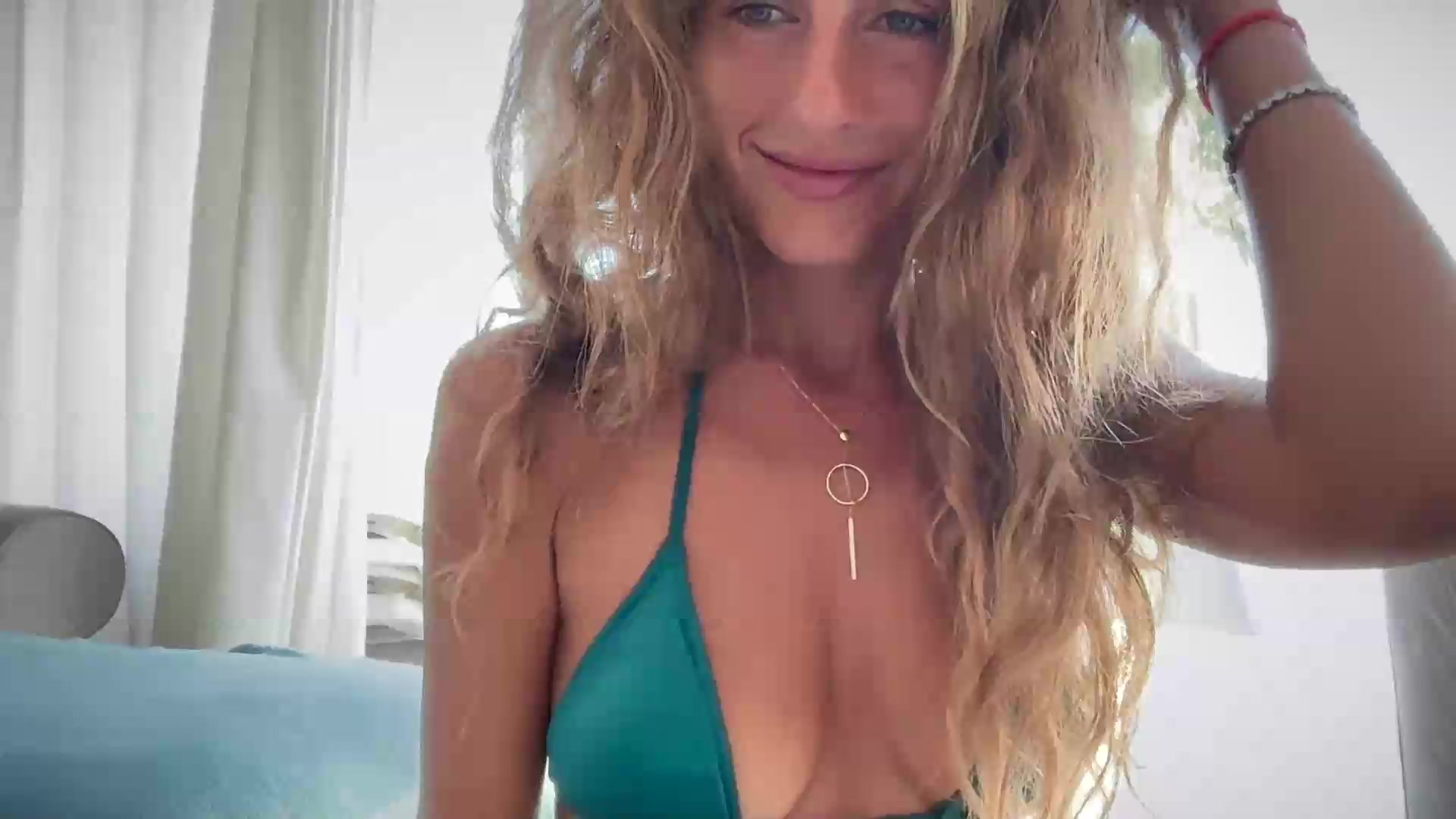 Gallery image thumbnail from SweetAngell18's myfreecams stream on, 09/01/2026, 08:40 image 12 of 20