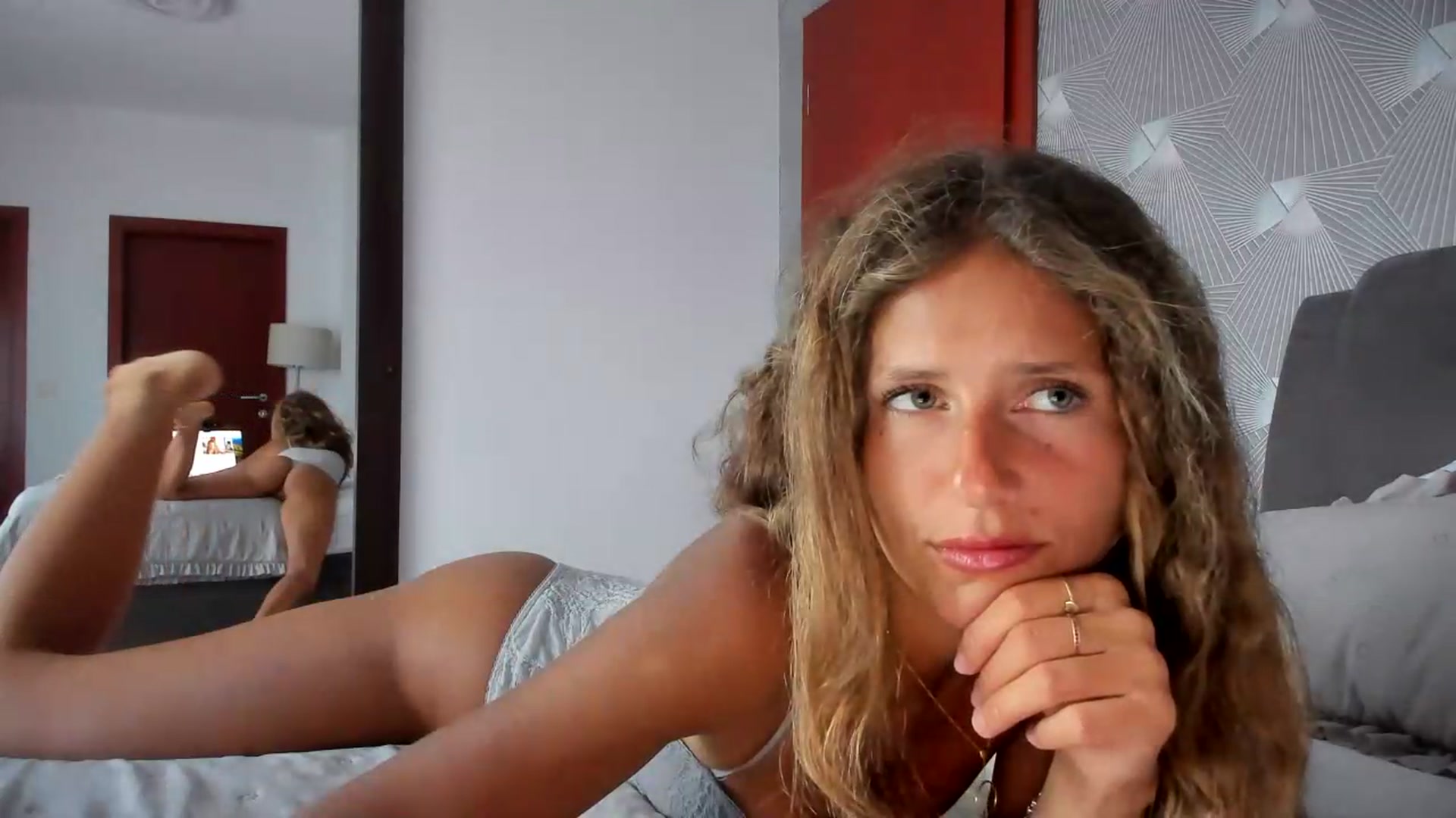 Gallery image thumbnail from SweetAngell18's myfreecams stream on, 09/08/2026, 10:54 image 17 of 20