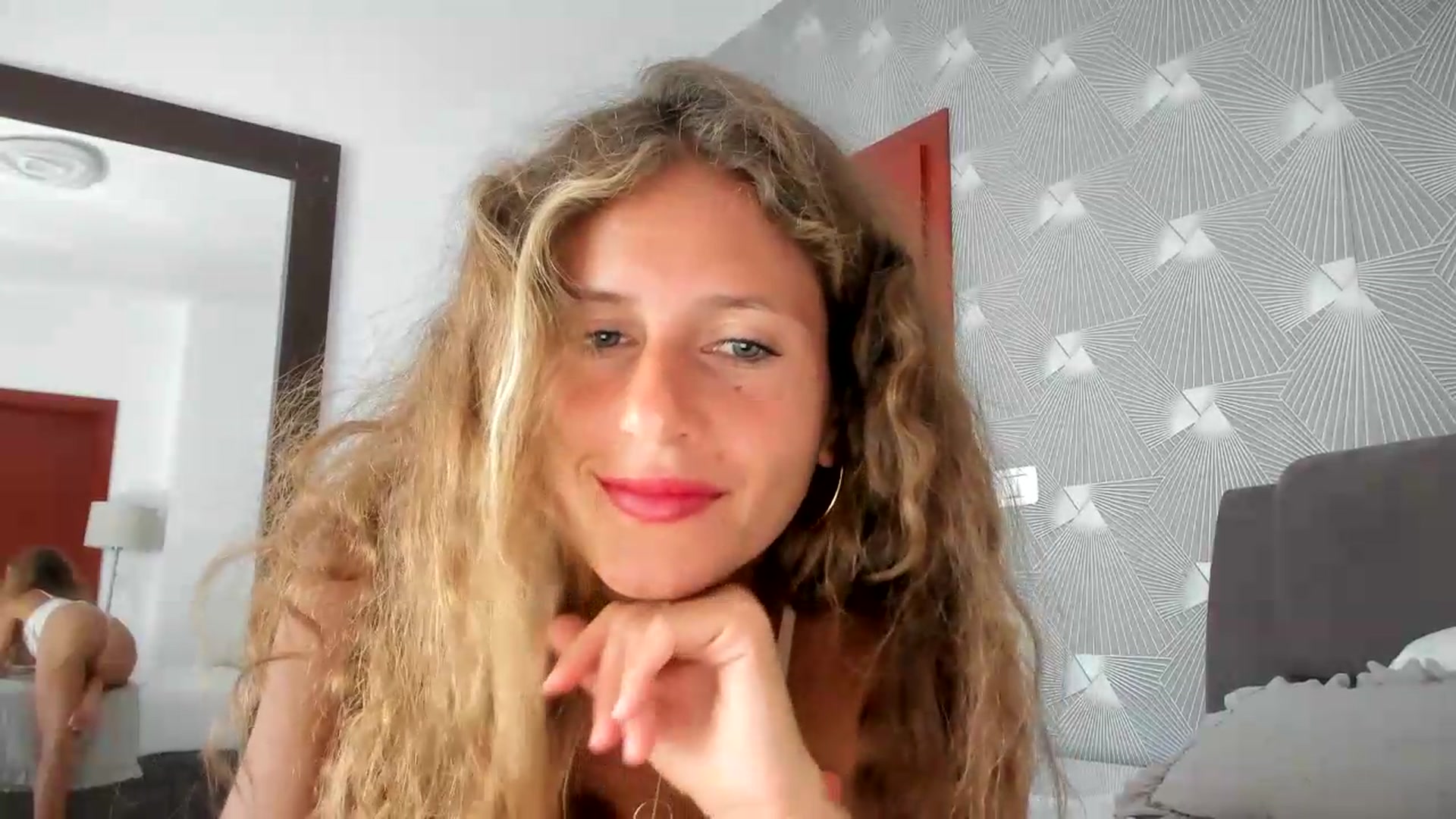Gallery image thumbnail from SweetAngell18's myfreecams stream on, 09/09/2026, 08:33 image 5 of 20