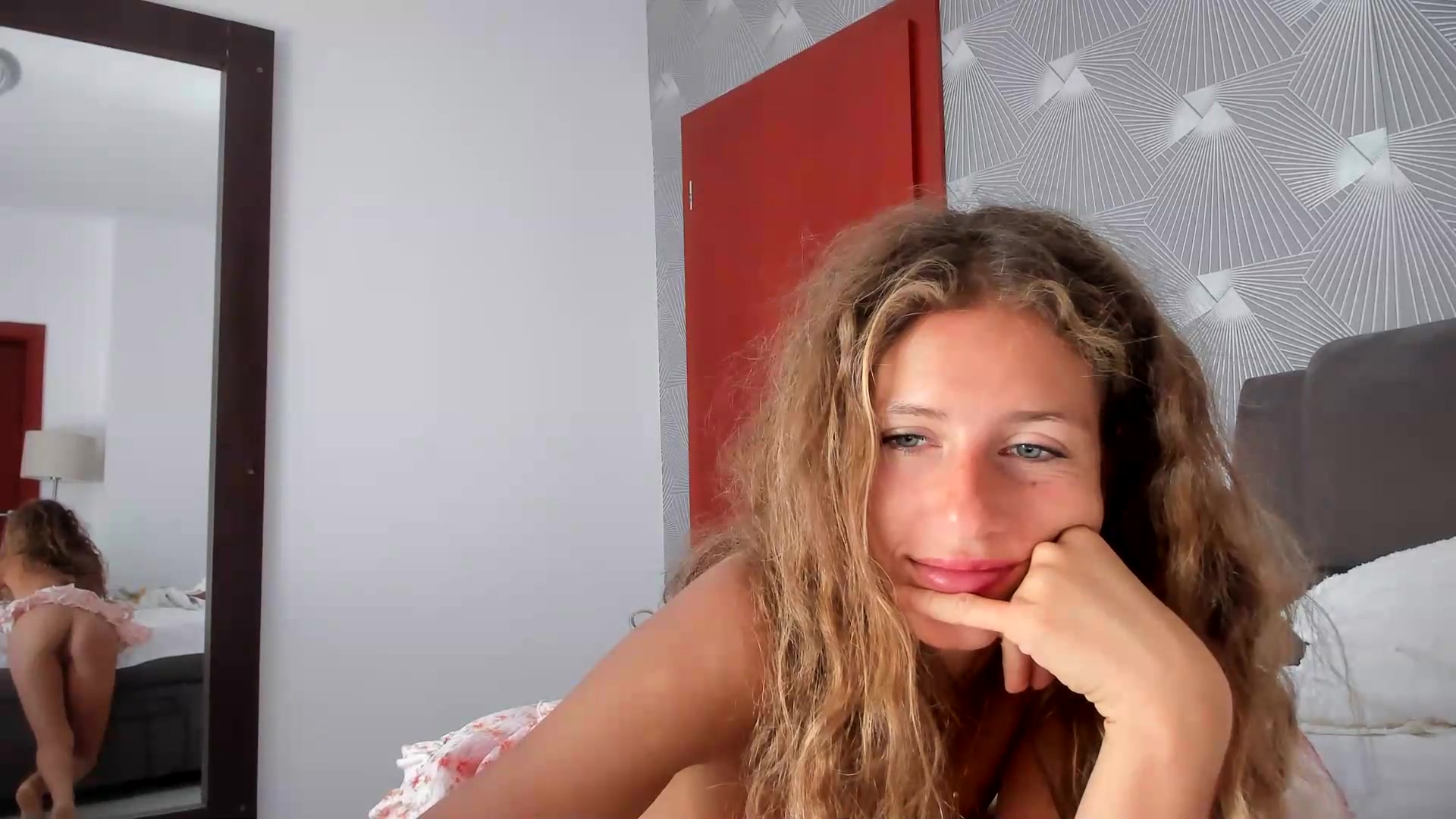 Gallery image thumbnail from SweetAngell18's myfreecams stream on, 09/13/2026, 06:55 image 19 of 20
