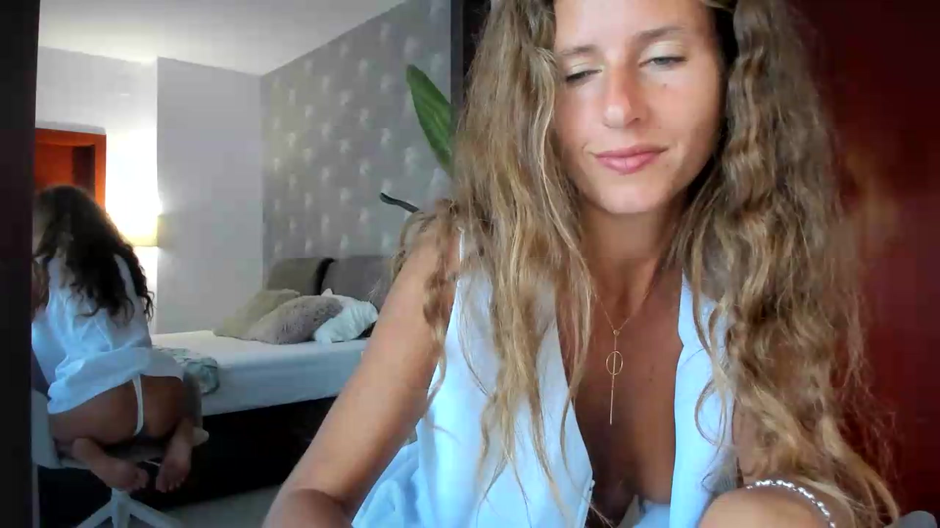Gallery image thumbnail from SweetAngell18's myfreecams stream on, 09/15/2026, 14:10 image 18 of 20