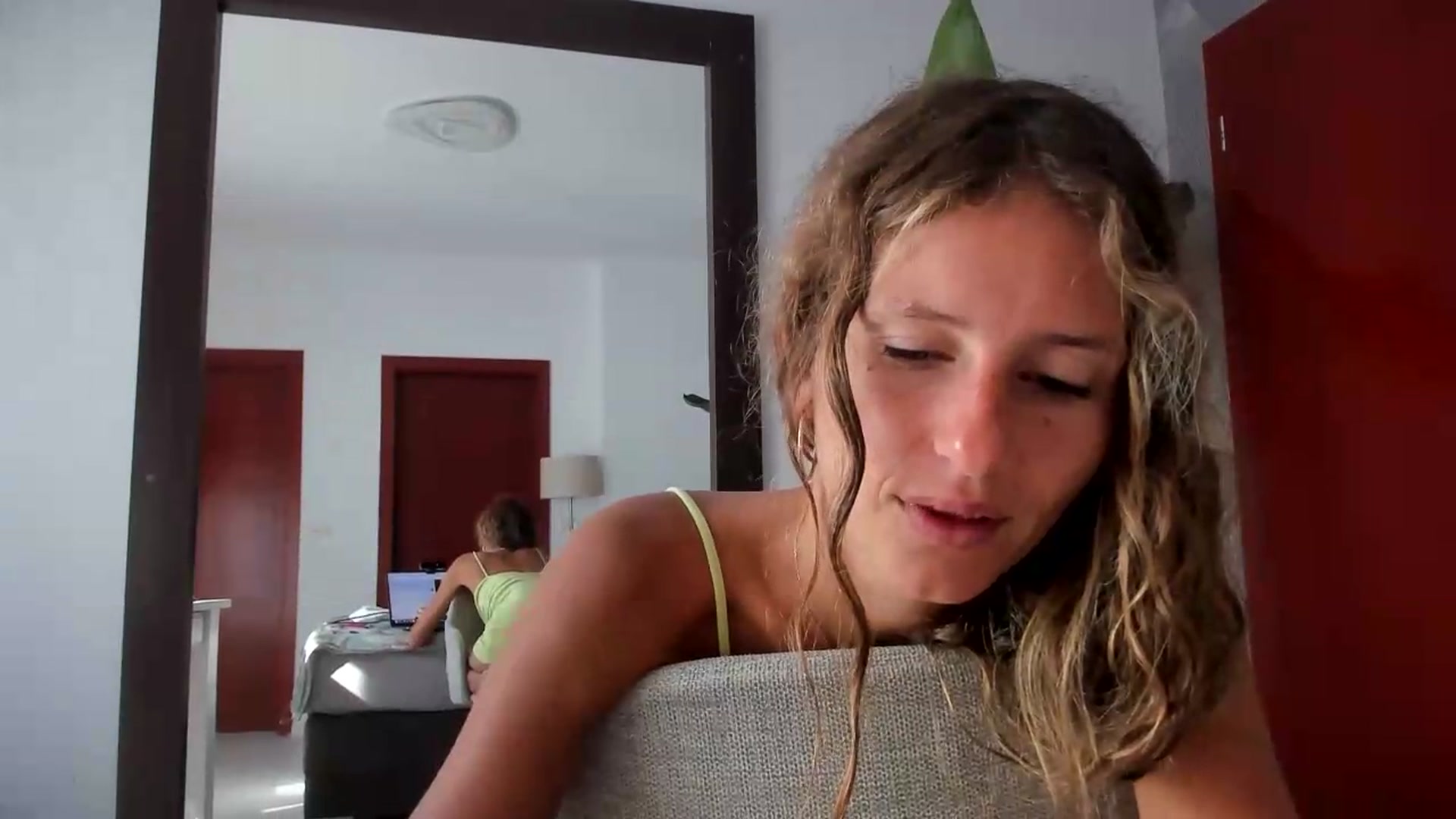 Gallery image thumbnail from SweetAngell18's myfreecams stream on, 09/19/2026, 07:37 image 19 of 20