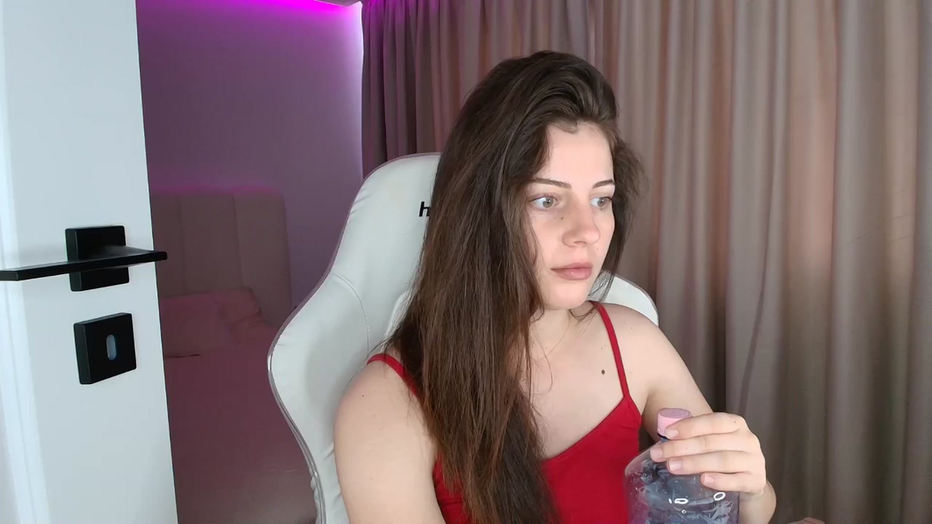 Gallery image thumbnail from SweetAntony77's myfreecams stream on, 07/15/2025, 09:17 image 13 of 20