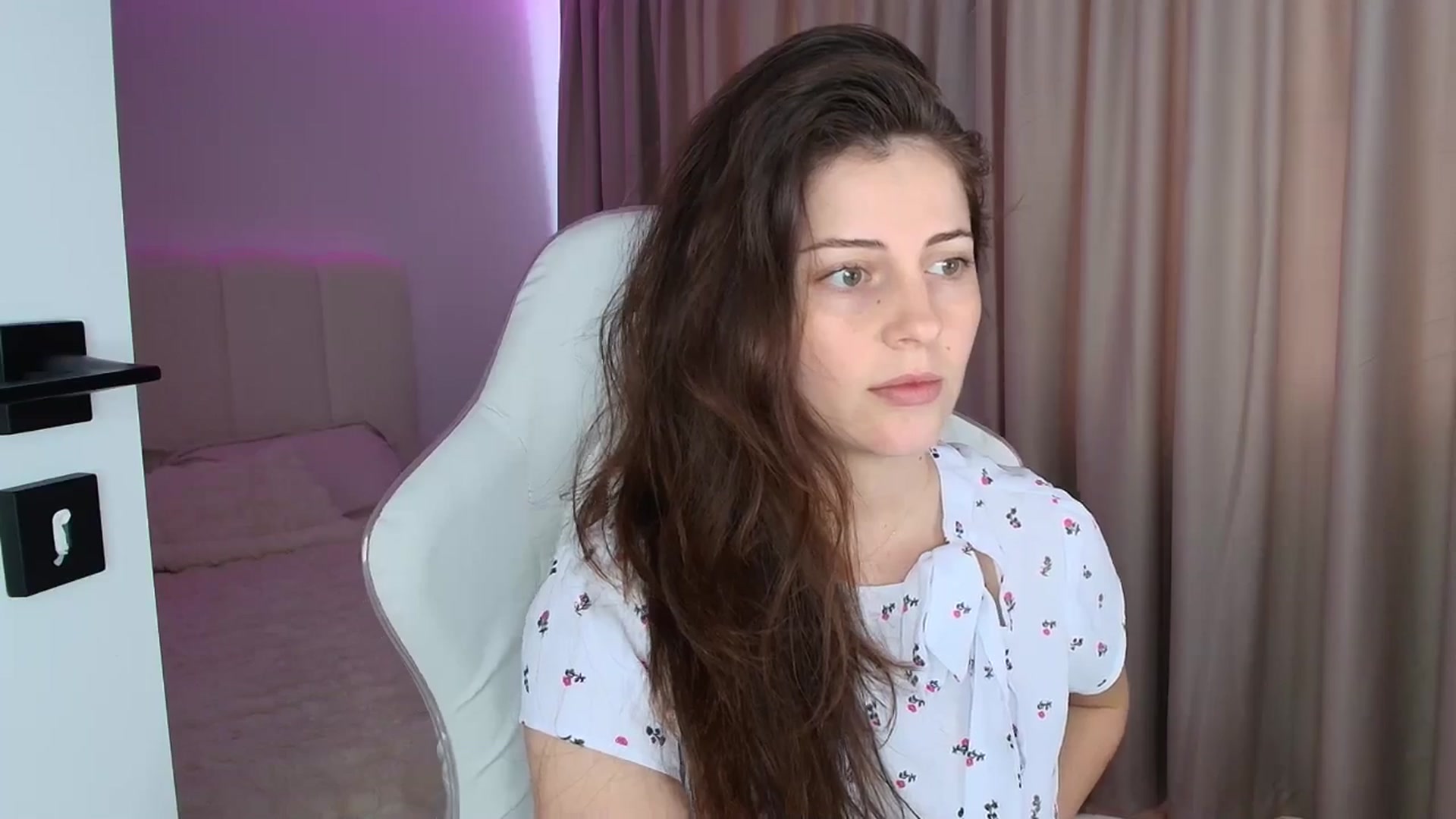 Gallery image thumbnail from SweetAntony77's myfreecams stream on, 07/31/2025, 10:15 image 18 of 20