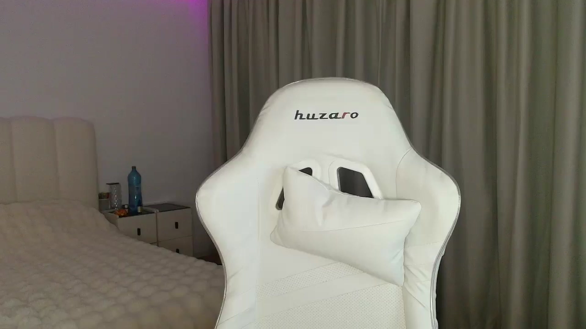 Gallery image thumbnail from SweetAntony77's myfreecams stream on, 12/29/2025, 18:55 image 13 of 20