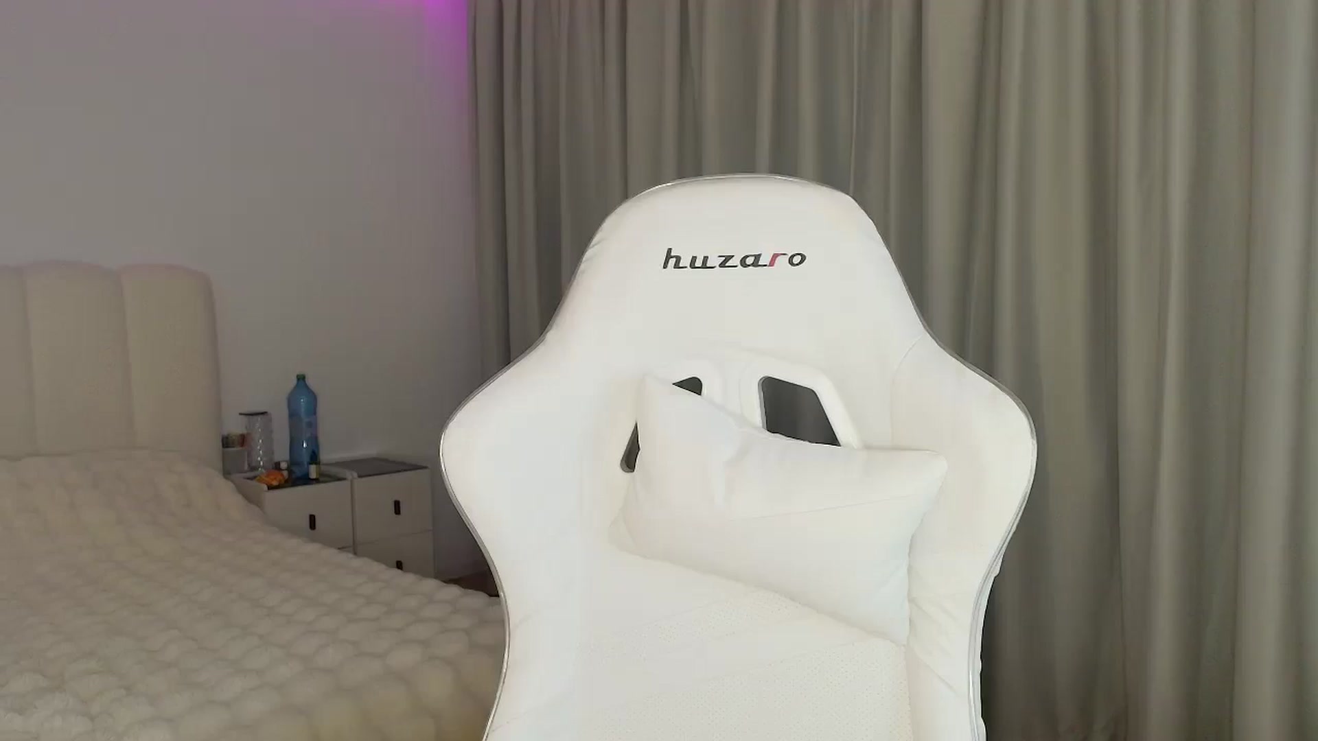 Gallery image thumbnail from SweetAntony77's myfreecams stream on, 12/29/2025, 18:55 image 14 of 20