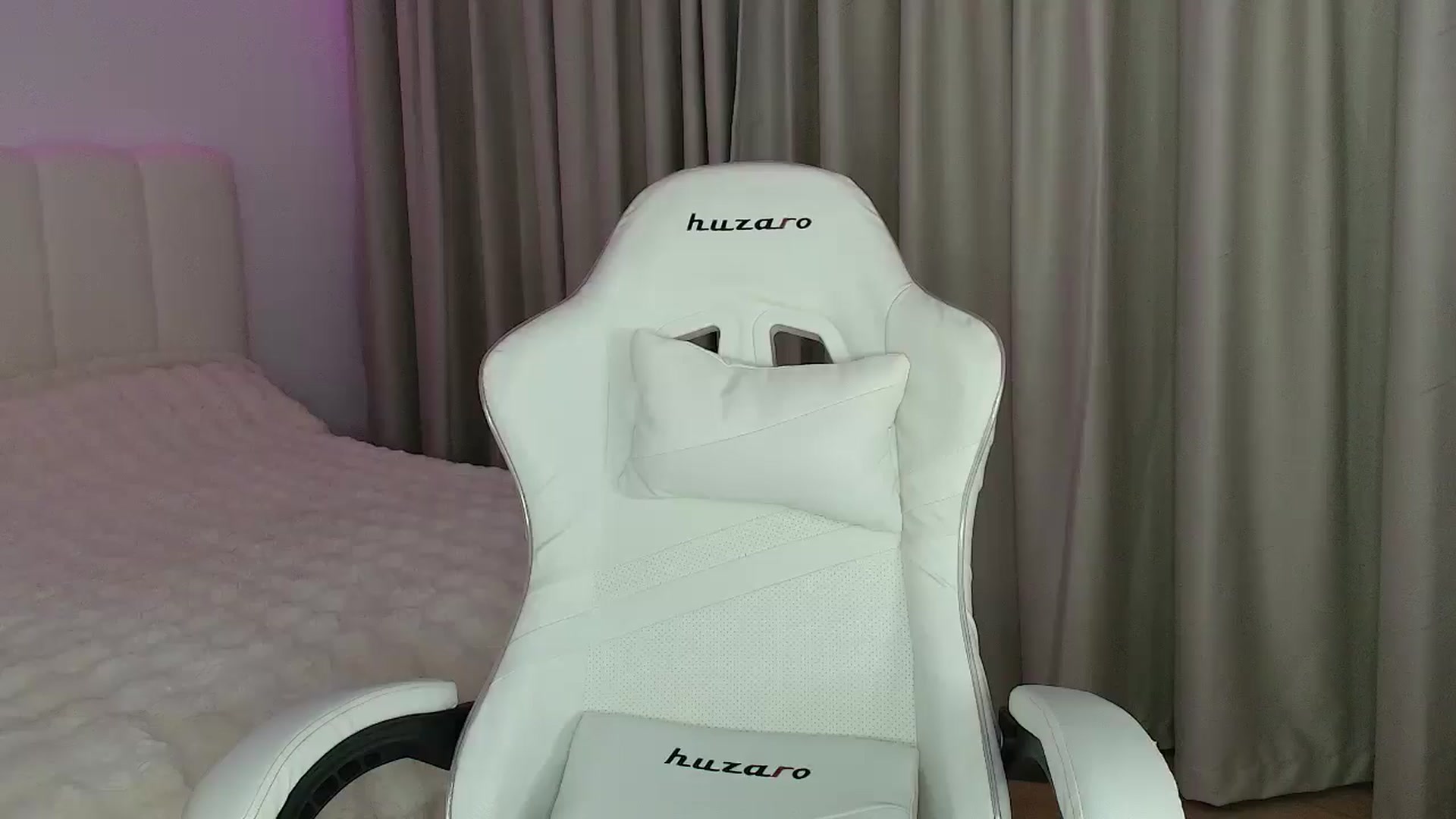 Gallery image thumbnail from SweetAntony77's myfreecams stream on, 03/21/2026, 20:14 image 16 of 20