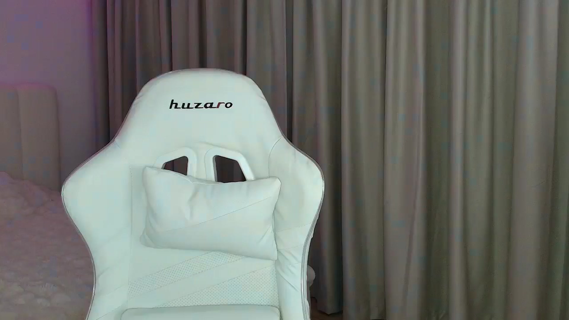 Gallery image thumbnail from SweetAntony77's myfreecams stream on, 04/15/2026, 17:17 image 10 of 20