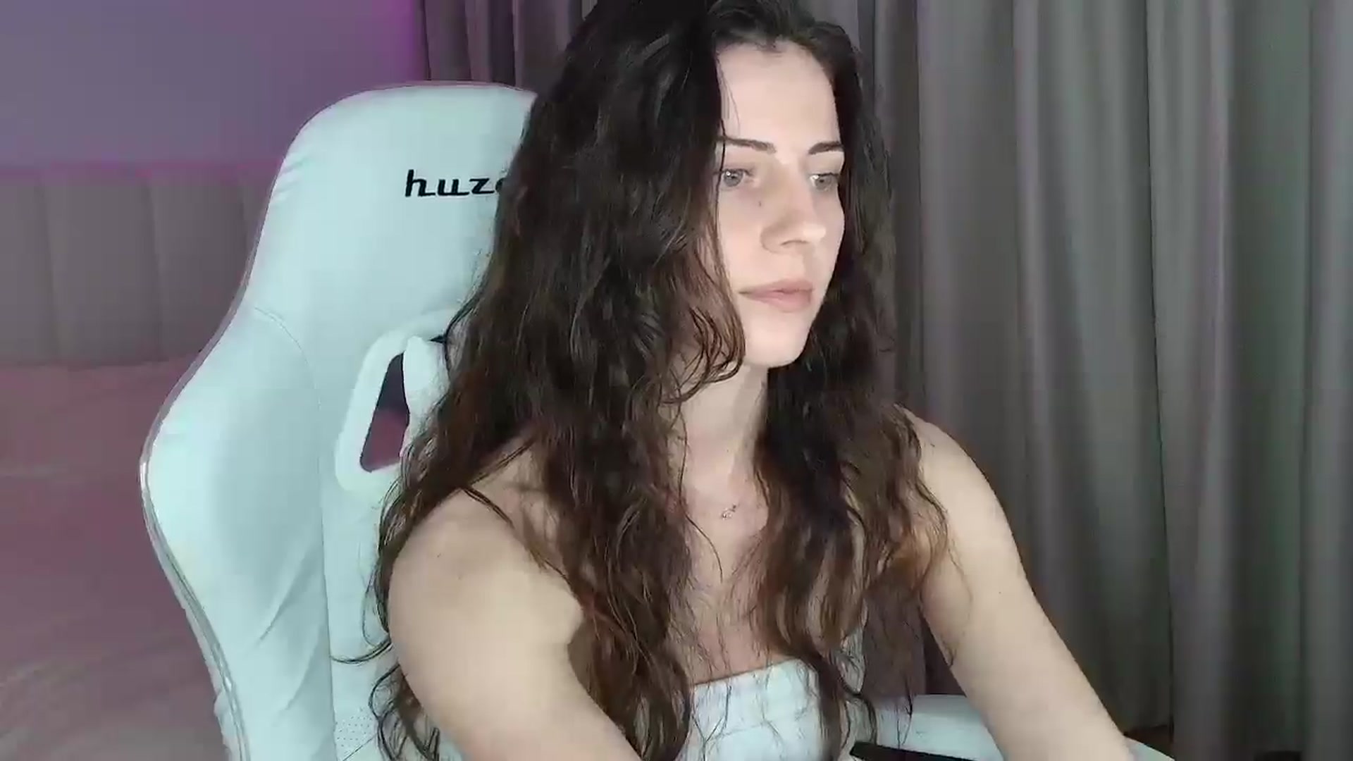 Gallery image thumbnail from SweetAntony77's myfreecams stream on, 05/04/2026, 18:44 image 17 of 20