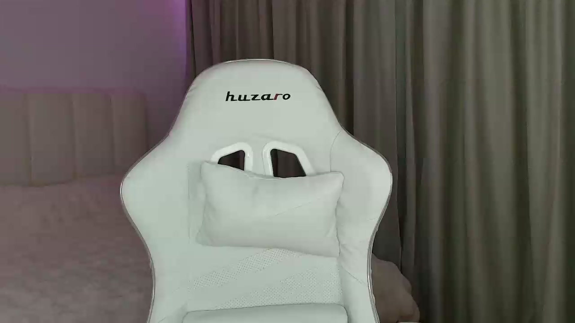 Gallery image thumbnail from SweetAntony77's myfreecams stream on, 05/12/2026, 17:01 image 17 of 20