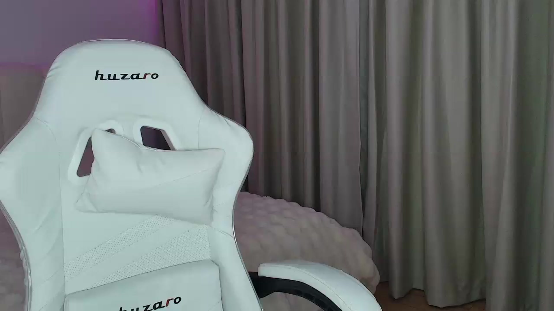 Gallery image thumbnail from SweetAntony77's myfreecams stream on, 05/12/2026, 18:47 image 19 of 20