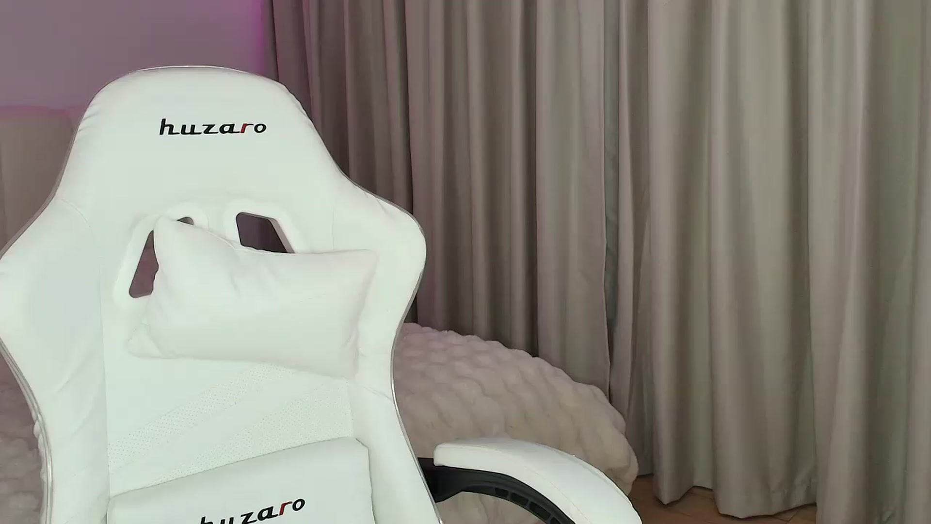 Gallery image thumbnail from SweetAntony77's myfreecams stream on, 05/12/2026, 18:47 image 20 of 20