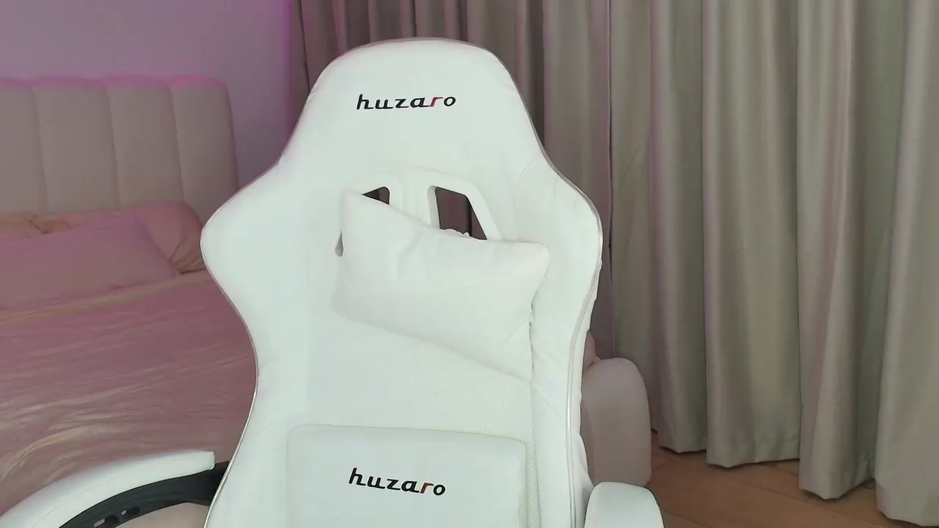 Gallery image thumbnail from SweetAntony77's myfreecams stream on, 05/26/2026, 18:20 image 19 of 20