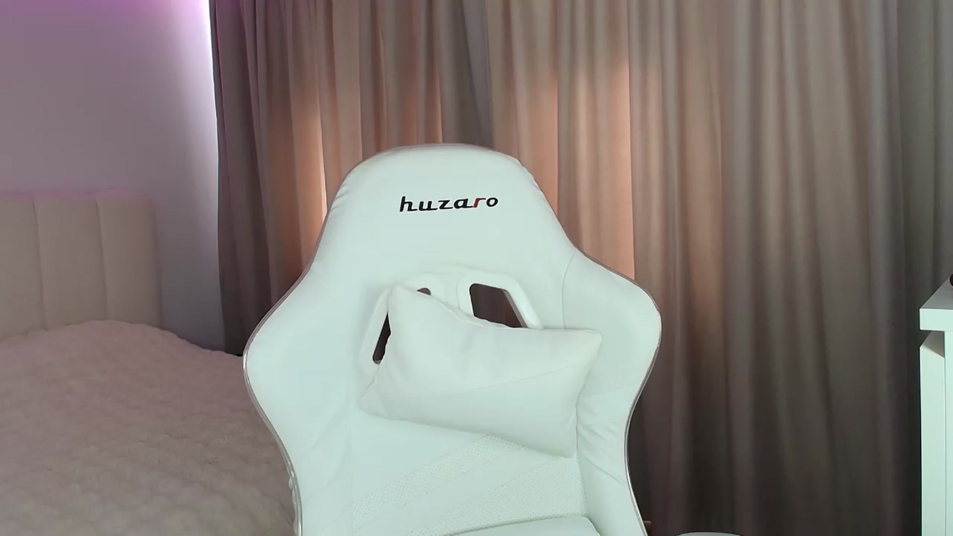 Gallery image thumbnail from SweetAntony77's myfreecams stream on, 06/28/2026, 07:37 image 1 of 20