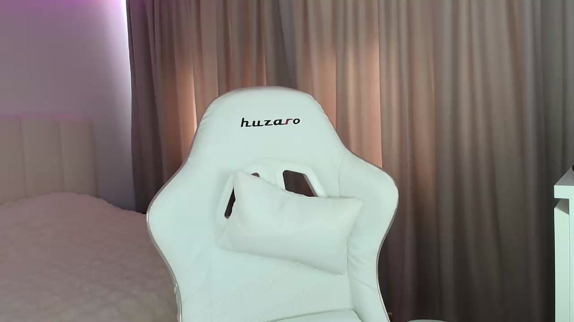 Gallery image thumbnail from SweetAntony77's myfreecams stream on, 06/28/2026, 07:37 image 4 of 20