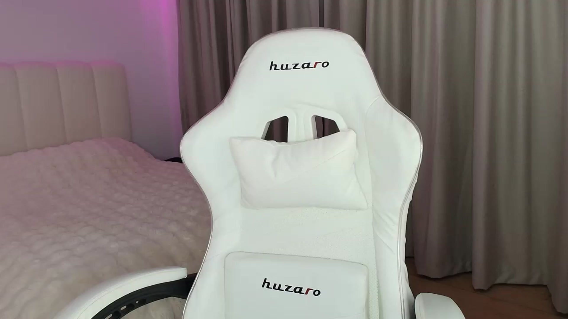 Gallery image thumbnail from SweetAntony77's myfreecams stream on, 06/28/2026, 18:46 image 9 of 20