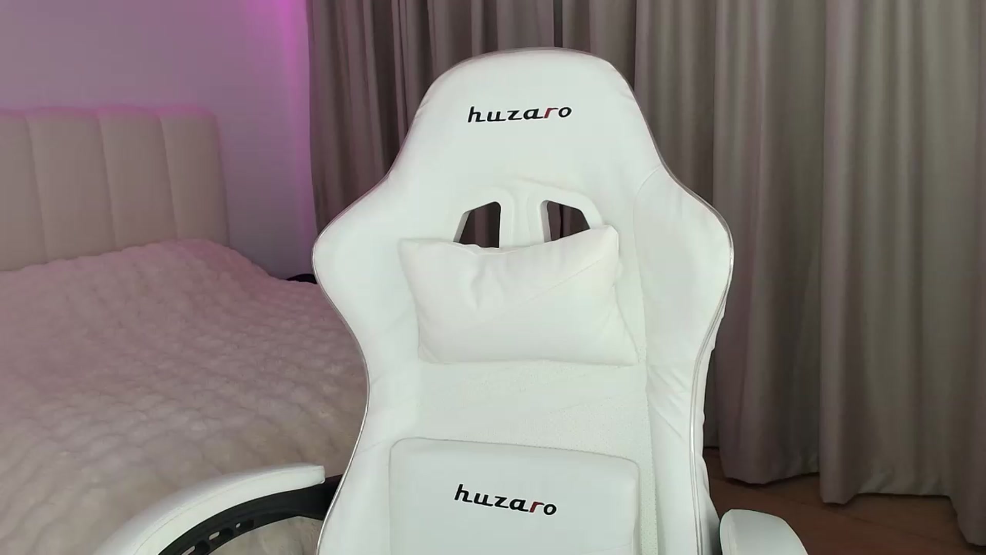 Gallery image thumbnail from SweetAntony77's myfreecams stream on, 06/28/2026, 18:46 image 6 of 20
