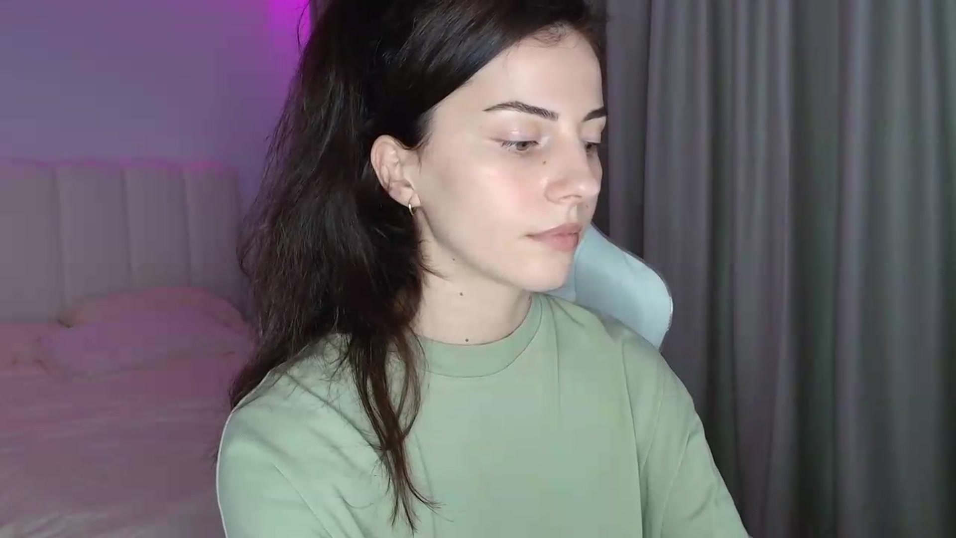 Gallery image thumbnail from SweetAntony77's myfreecams stream on, 07/10/2026, 18:08 image 16 of 20