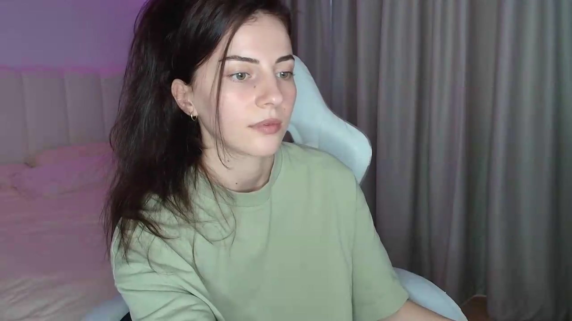 Gallery image thumbnail from SweetAntony77's myfreecams stream on, 07/10/2026, 18:08 image 9 of 20