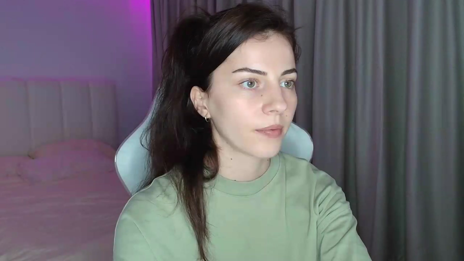 Gallery image thumbnail from SweetAntony77's myfreecams stream on, 07/10/2026, 18:08 image 18 of 20