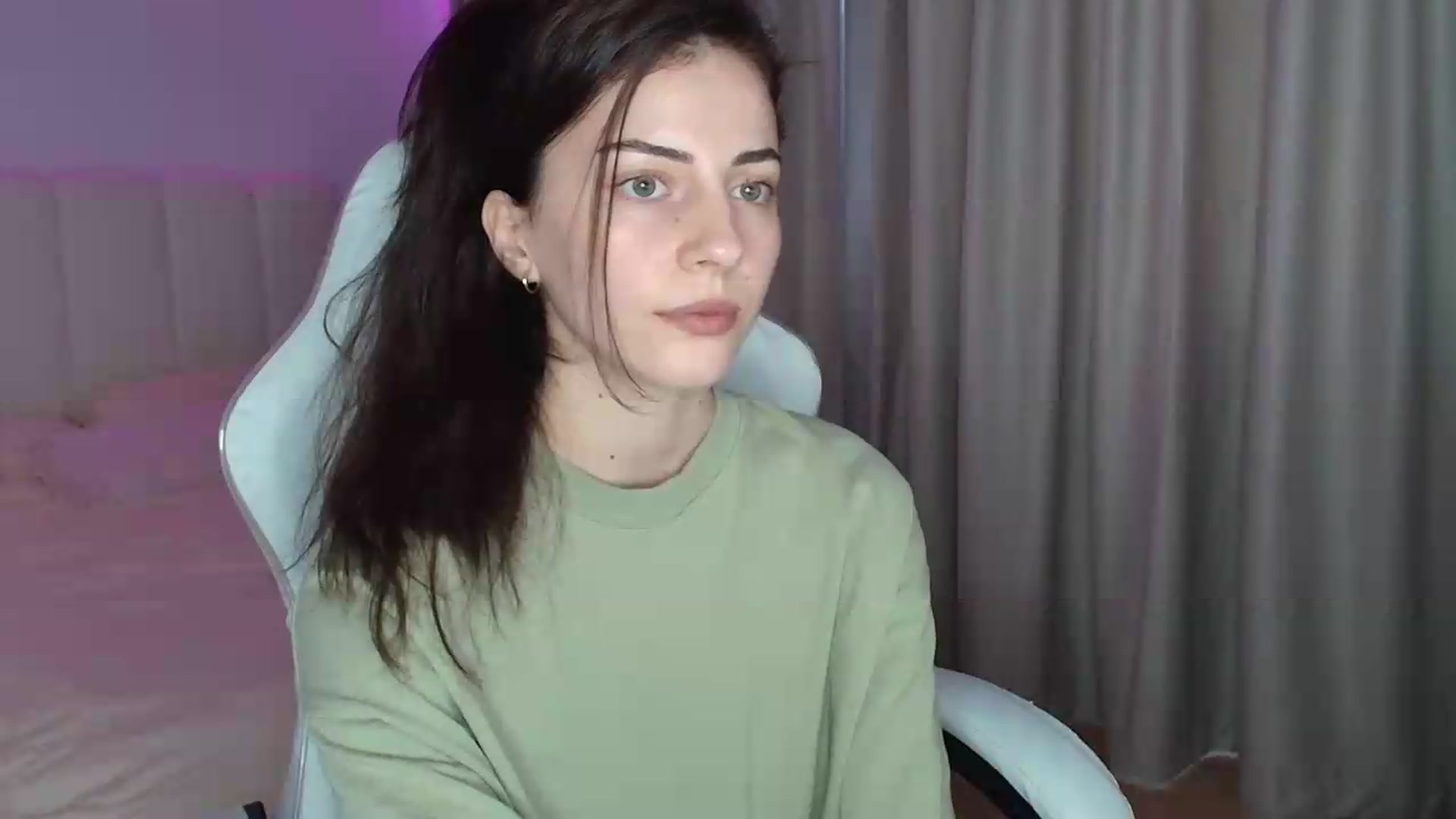 Gallery image thumbnail from SweetAntony77's myfreecams stream on, 07/10/2026, 18:08 image 3 of 20