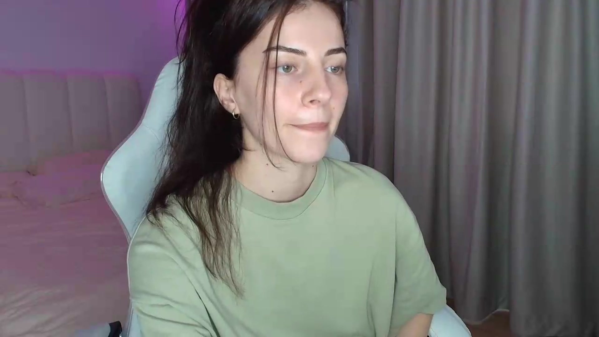 Gallery image thumbnail from SweetAntony77's myfreecams stream on, 07/10/2026, 18:08 image 6 of 20