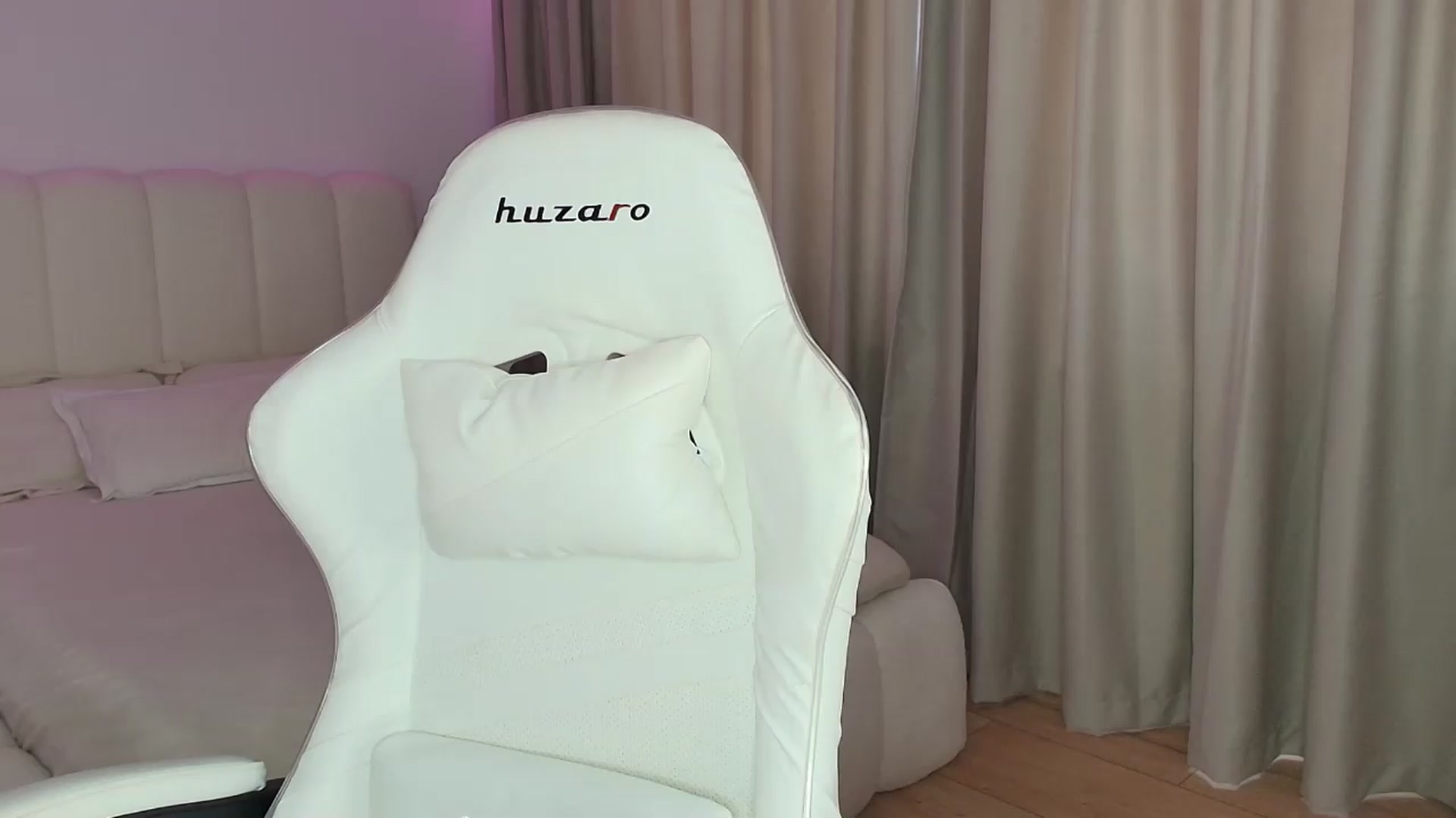 Gallery image thumbnail from SweetAntony77's myfreecams stream on, 07/26/2026, 08:52 image 14 of 20