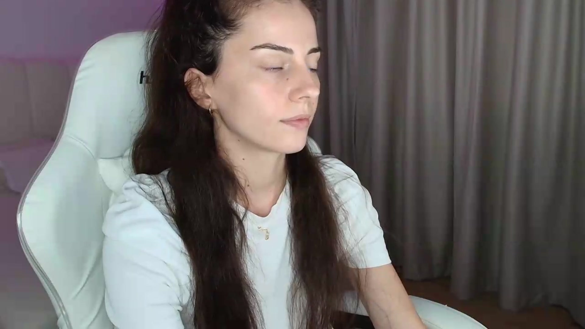 Gallery image thumbnail from SweetAntony77's myfreecams stream on, 07/26/2026, 17:05 image 16 of 20