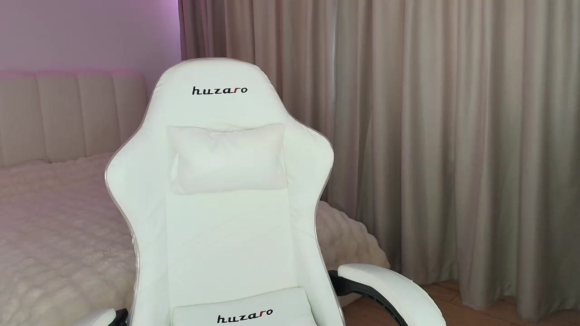 Gallery image thumbnail from SweetAntony77's myfreecams stream on, 07/30/2026, 09:39 image 4 of 20