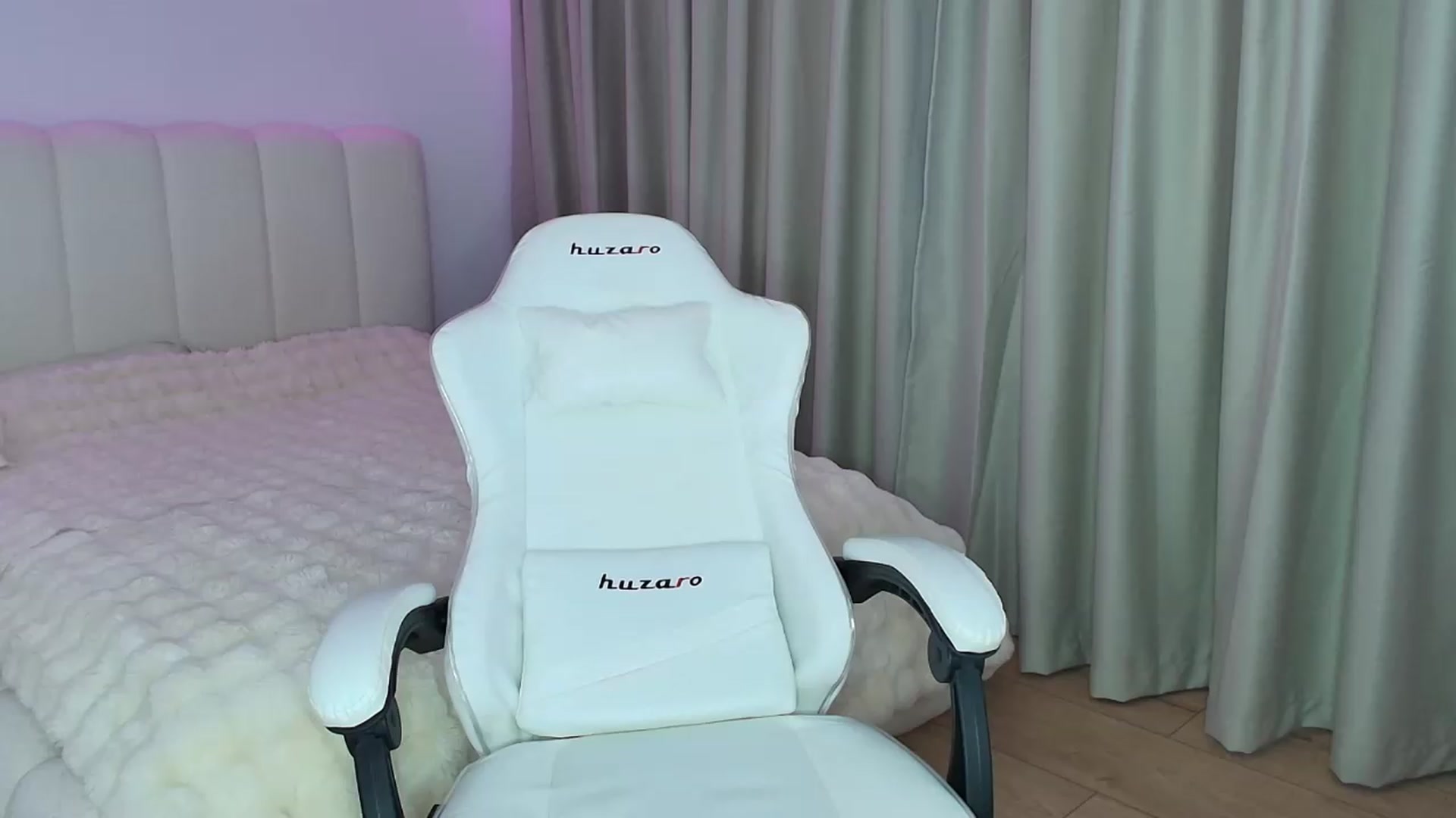 Gallery image thumbnail from SweetAntony77's myfreecams stream on, 07/30/2026, 17:57 image 6 of 20