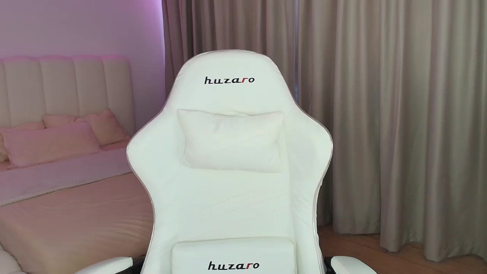 Gallery image thumbnail from SweetAntony77's myfreecams stream on, 08/11/2026, 09:59 image 18 of 20