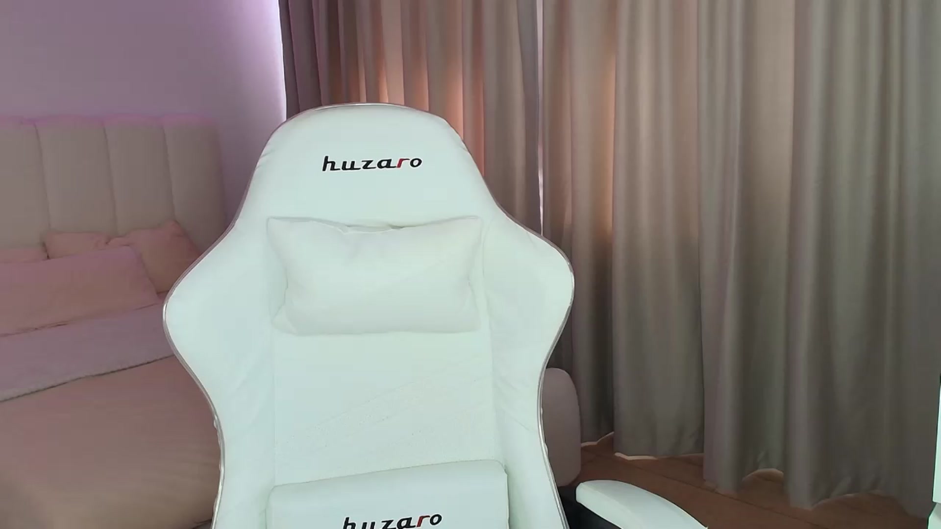 Gallery image thumbnail from SweetAntony77's myfreecams stream on, 08/11/2026, 09:59 image 3 of 20