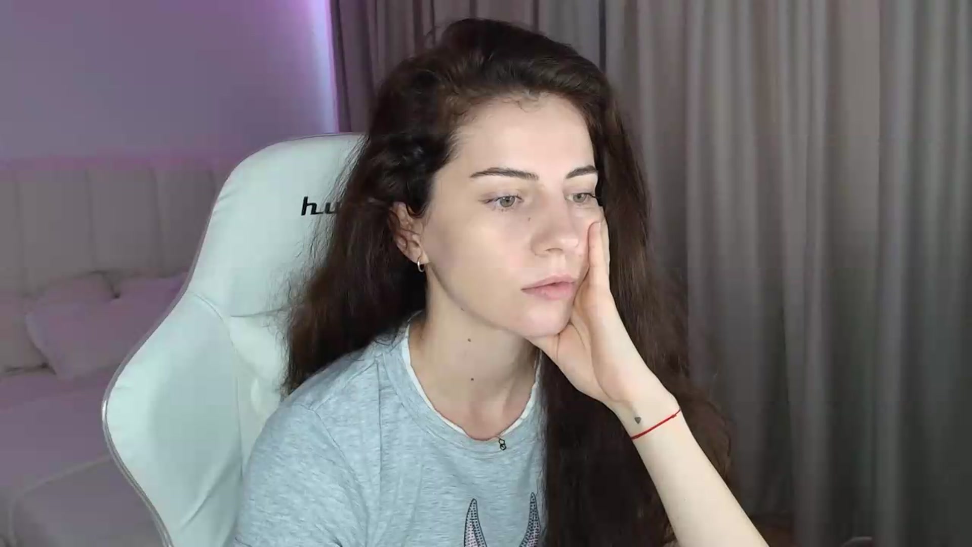 Gallery image thumbnail from SweetAntony77's myfreecams stream on, 08/18/2026, 09:52 image 18 of 20