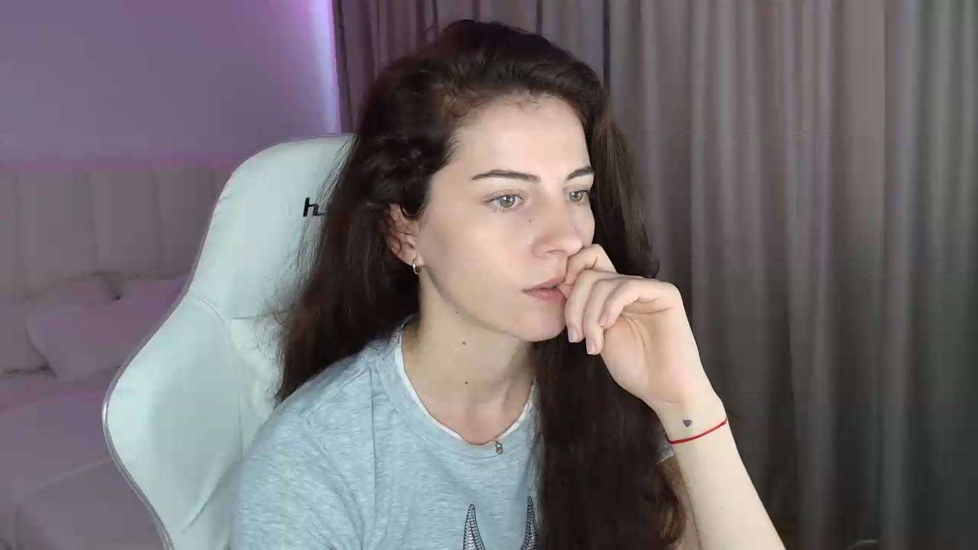 Gallery image thumbnail from SweetAntony77's myfreecams stream on, 08/18/2026, 09:52 image 19 of 20