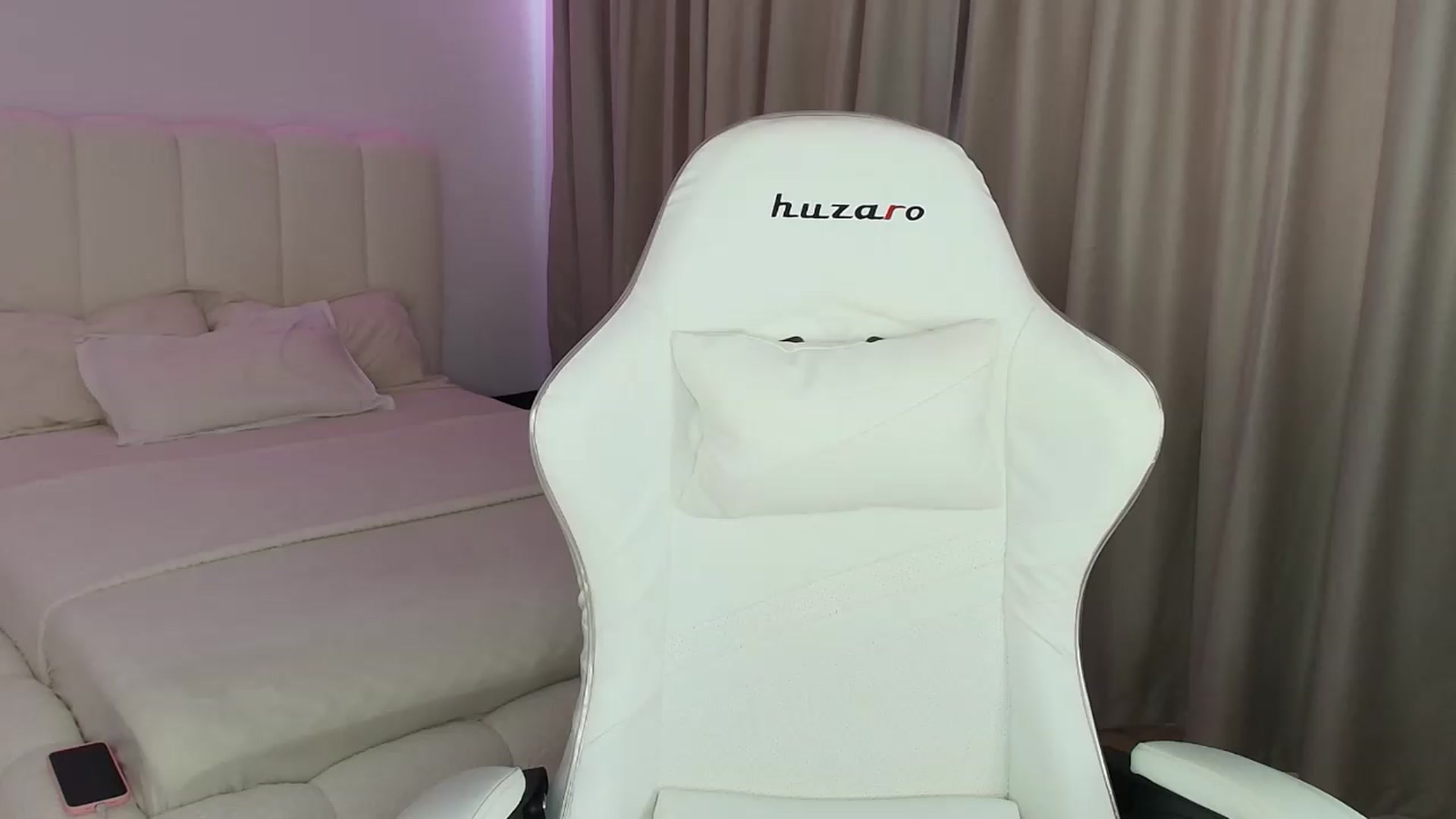 Gallery image thumbnail from SweetAntony77's myfreecams stream on, 08/18/2026, 09:52 image 6 of 20