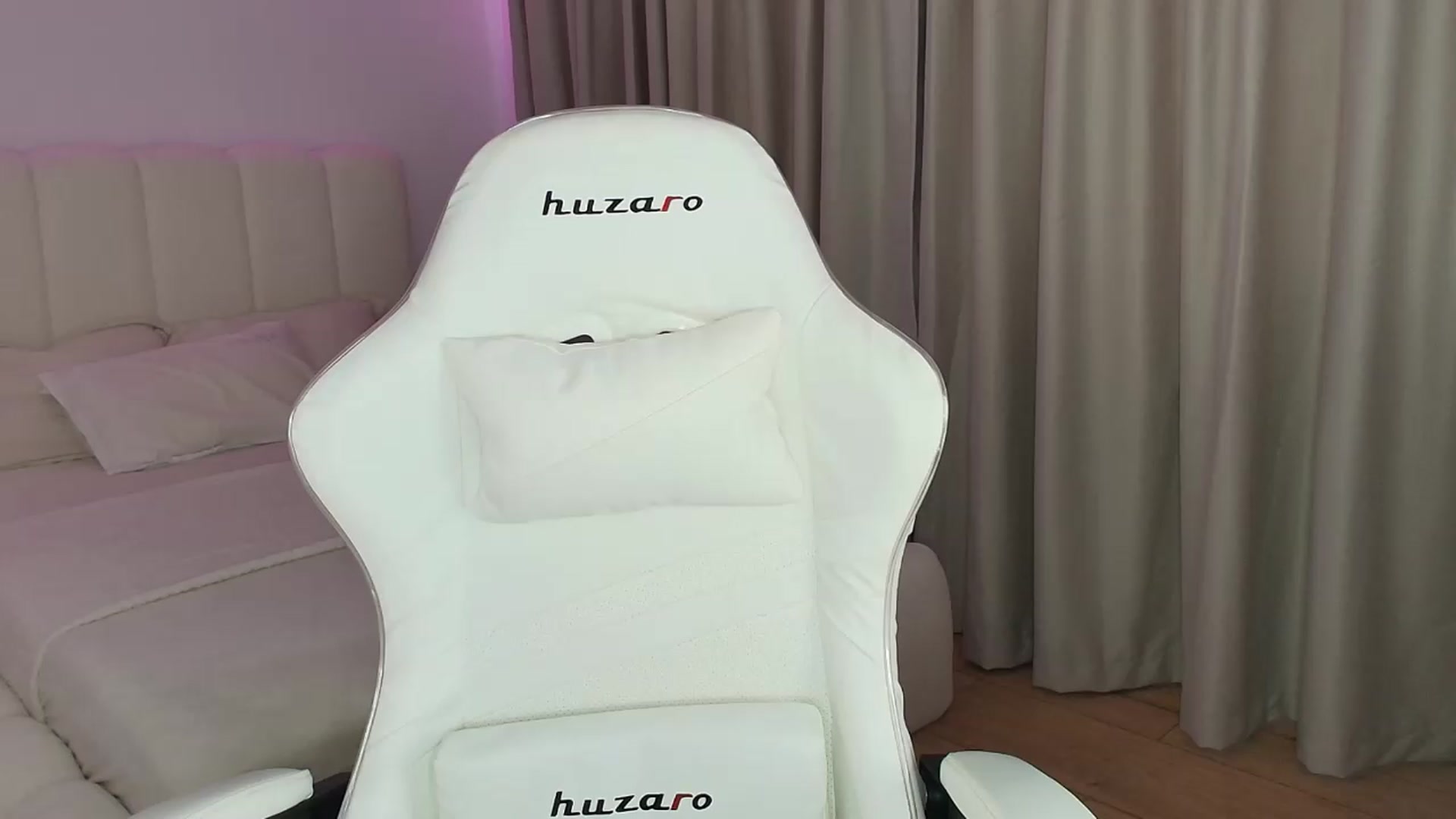 Gallery image thumbnail from SweetAntony77's myfreecams stream on, 08/18/2026, 17:37 image 7 of 20