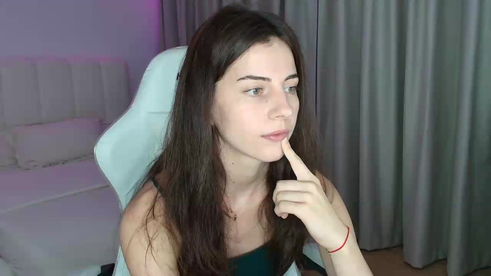 Gallery image thumbnail from SweetAntony77's myfreecams stream on, 08/29/2026, 18:32 image 17 of 20
