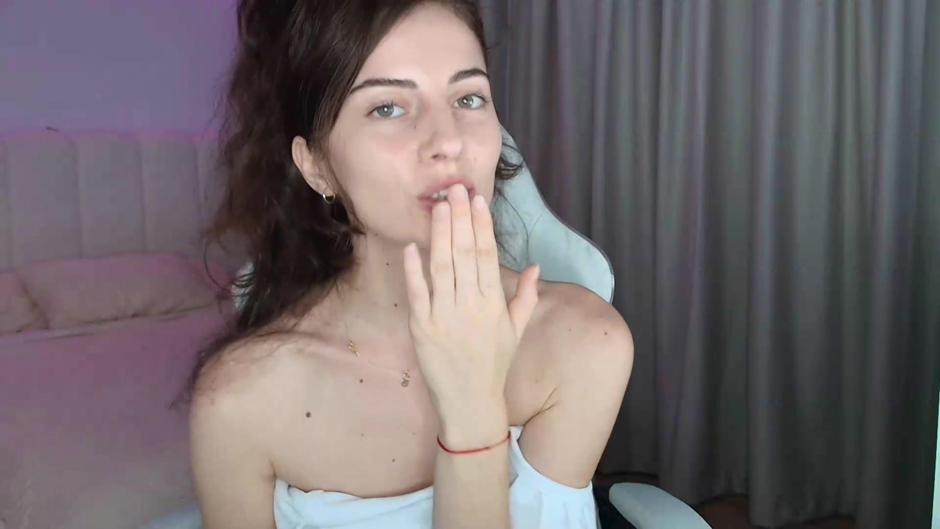 Gallery image thumbnail from SweetAntony77's myfreecams stream on, 09/07/2026, 16:25 image 15 of 20