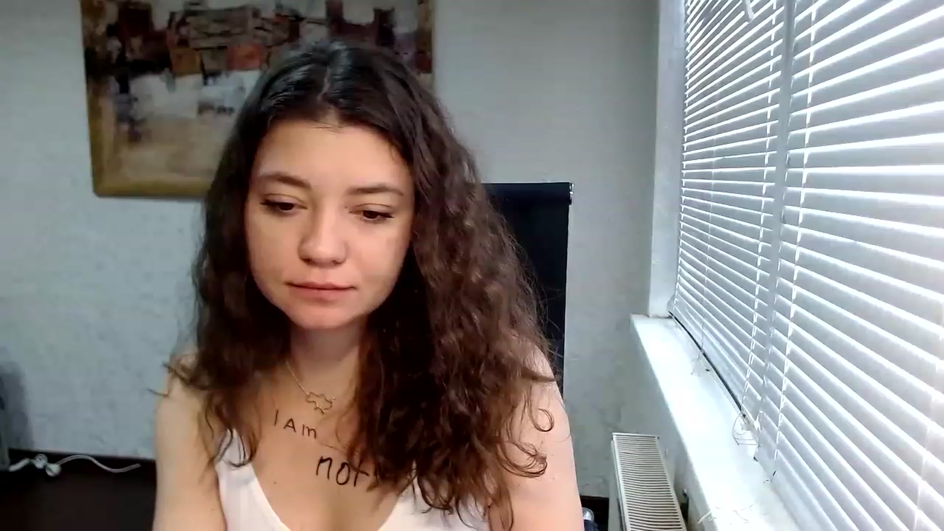 Gallery image thumbnail from SweetArinaA's myfreecams stream on, 11/15/2022, 10:02 image 12 of 20