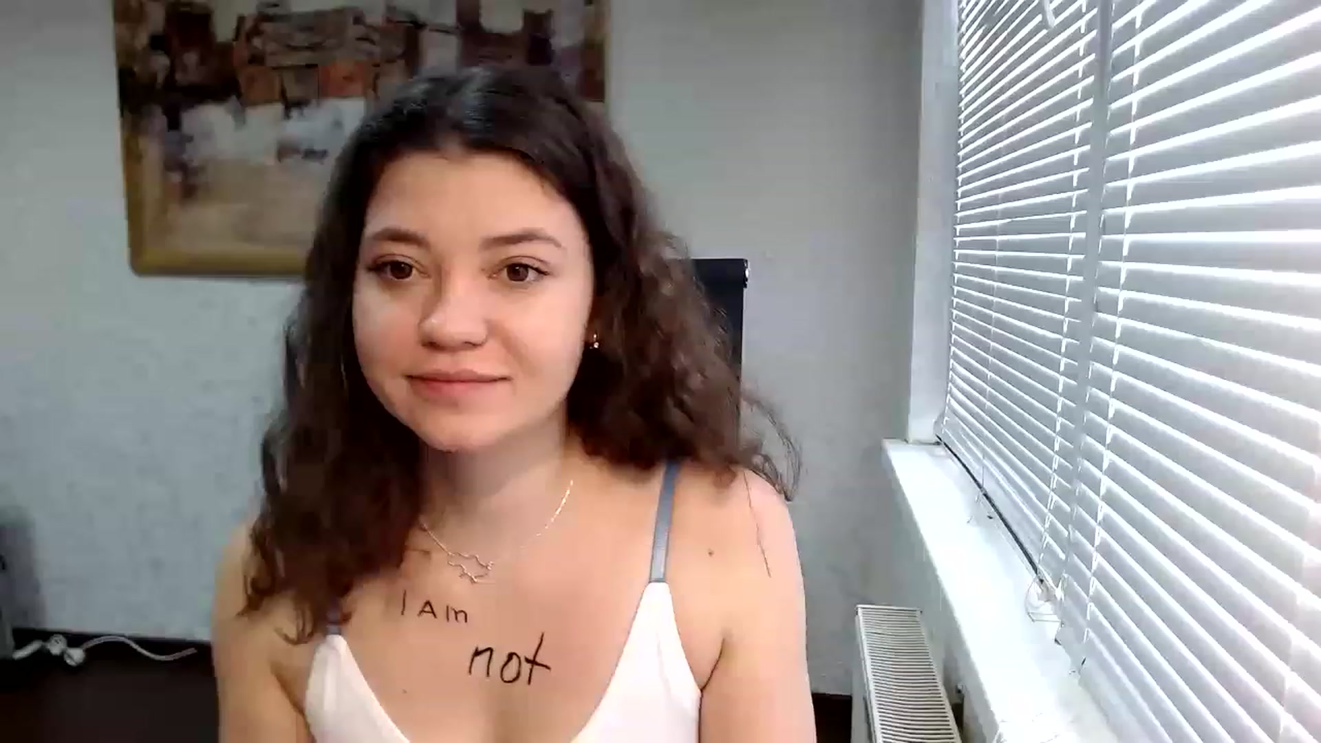 Gallery image thumbnail from SweetArinaA's myfreecams stream on, 11/15/2022, 10:02 image 5 of 20