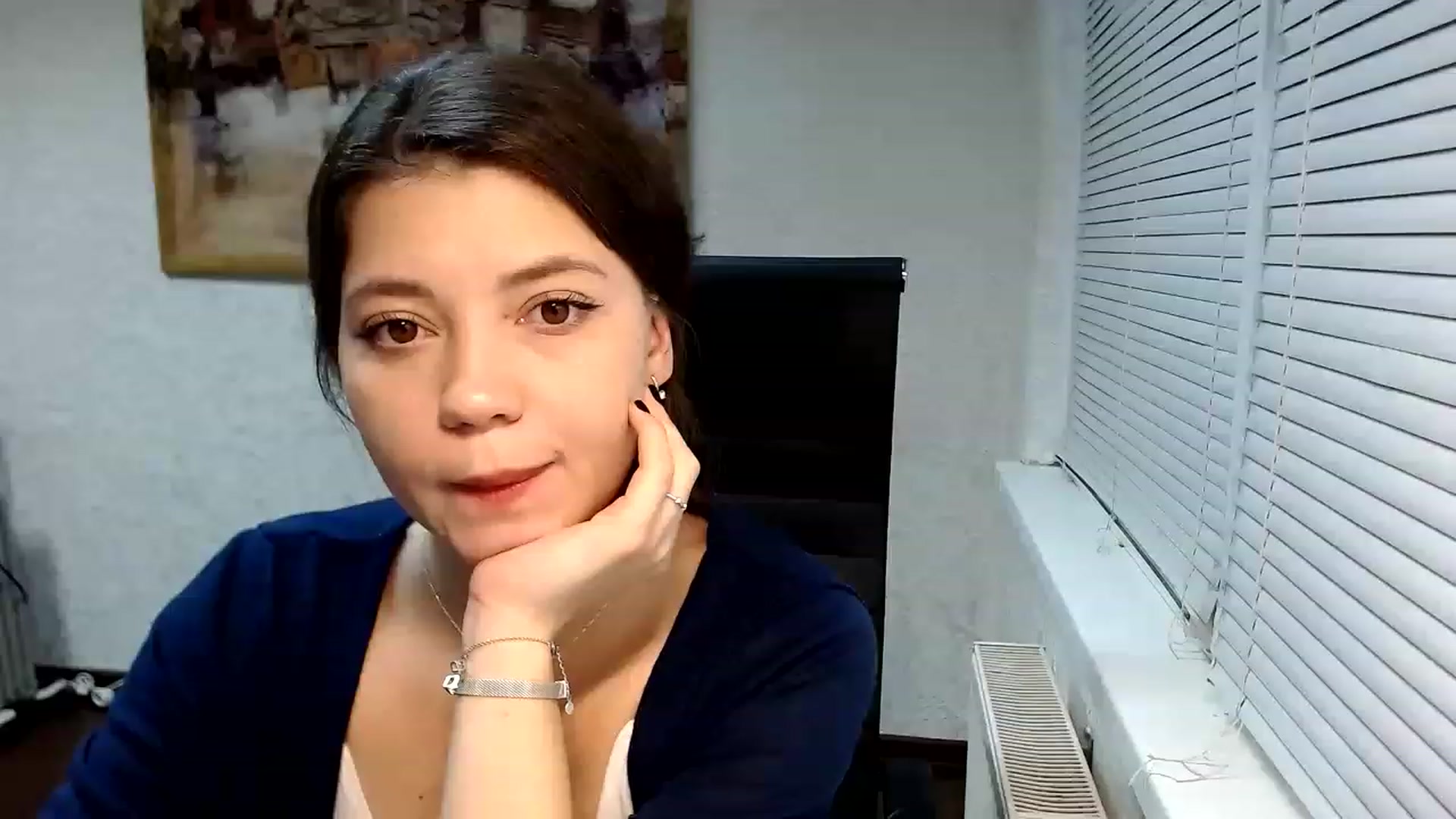 Gallery image thumbnail from SweetArinaA's myfreecams stream on, 11/15/2022, 18:36 image 8 of 20