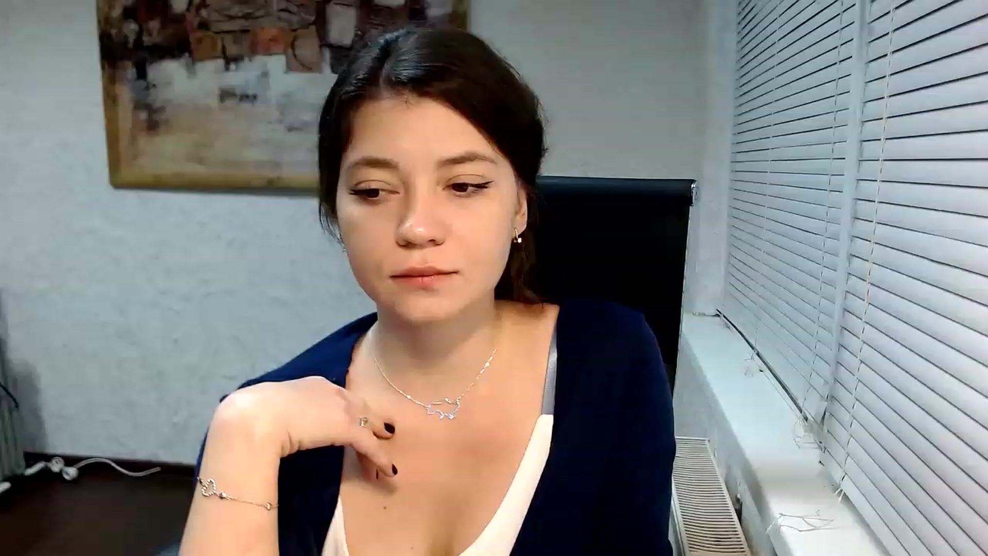 Gallery image thumbnail from SweetArinaA's myfreecams stream on, 11/15/2022, 18:36 image 13 of 20