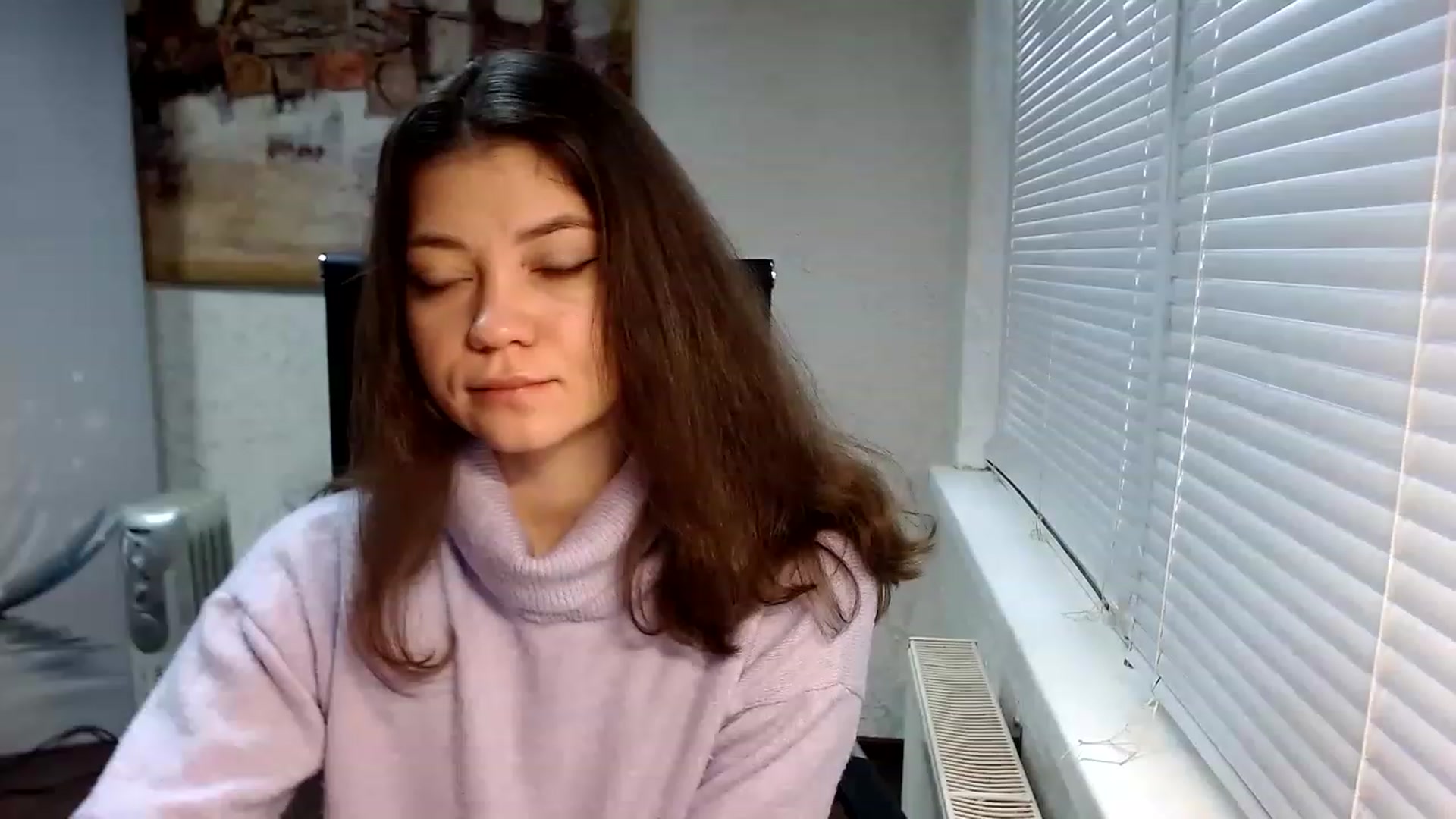 Gallery image thumbnail from SweetArinaA's myfreecams stream on, 01/09/2023, 13:26 image 6 of 20