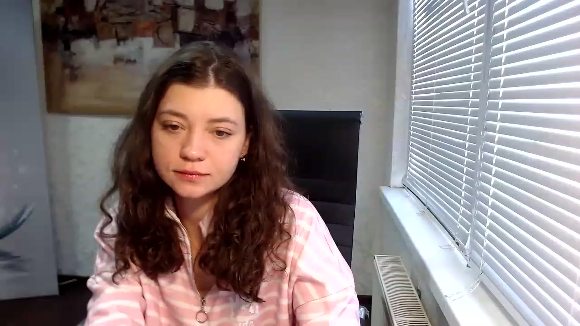 Gallery image thumbnail from SweetArinaA's myfreecams stream on, 03/19/2023, 12:00 image 19 of 20