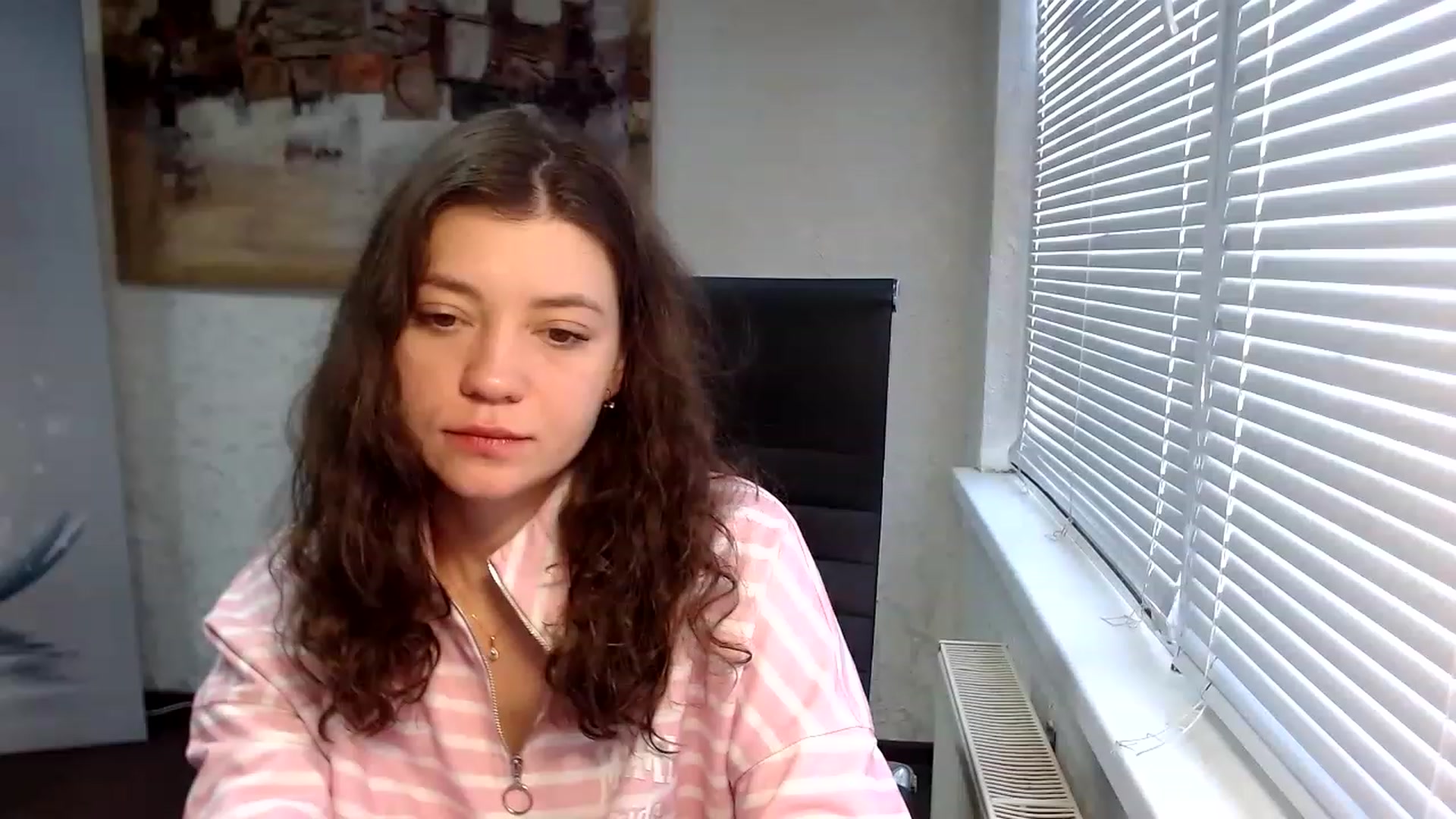 Gallery image thumbnail from SweetArinaA's myfreecams stream on, 03/19/2023, 12:00 image 18 of 20