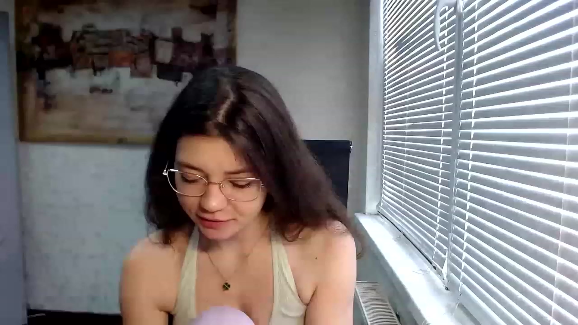 Gallery image thumbnail from SweetArinaA's myfreecams stream on, 04/01/2023, 10:57 image 15 of 20