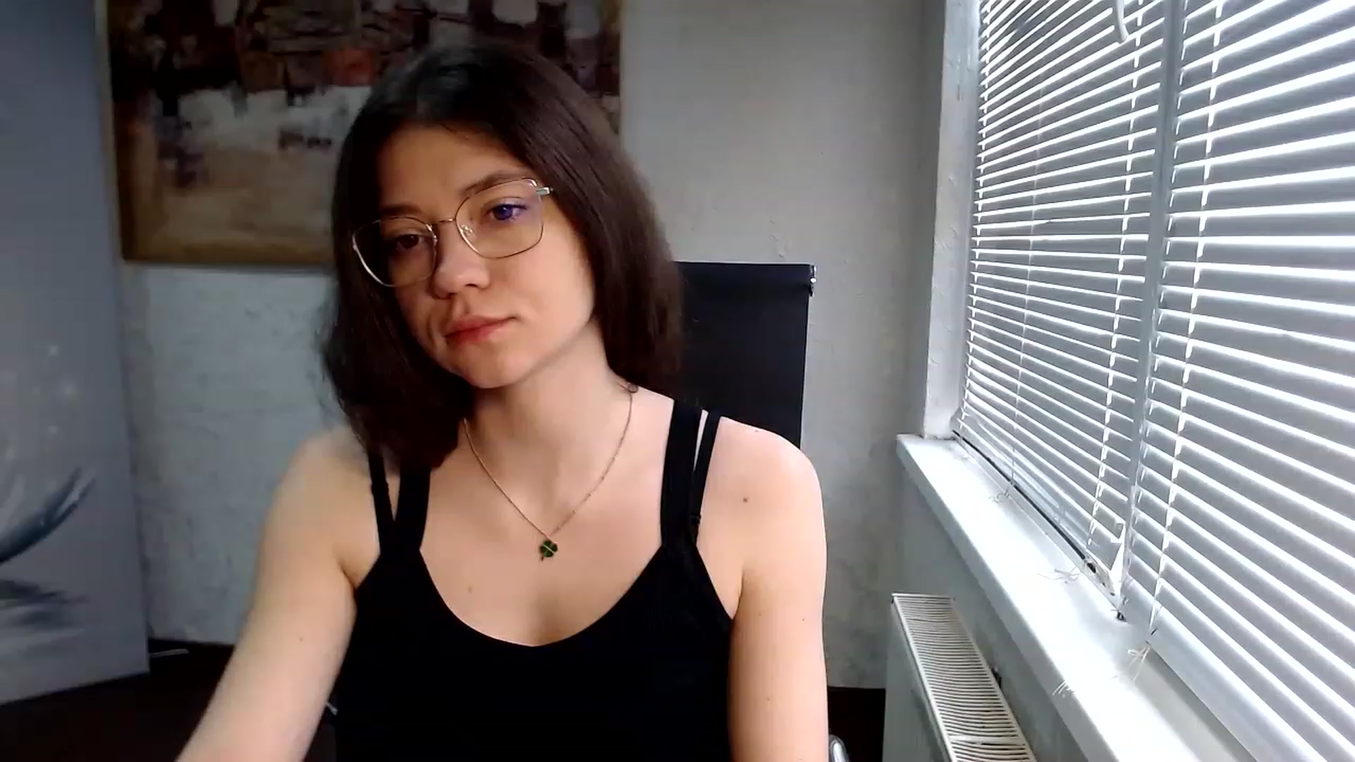 Gallery image thumbnail from SweetArinaA's myfreecams stream on, 04/06/2023, 09:31 image 13 of 20
