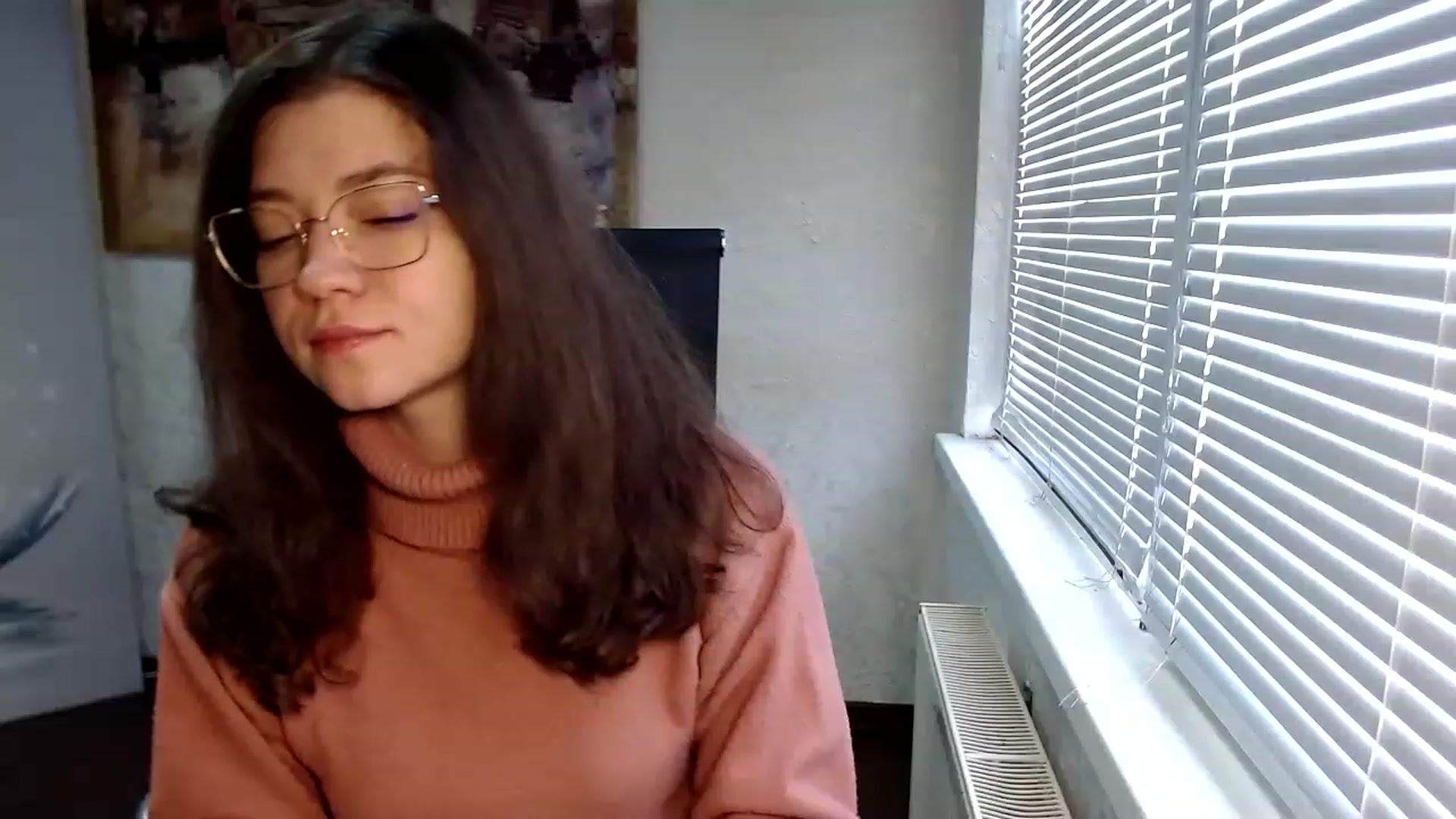 Gallery image thumbnail from SweetArinaA's myfreecams stream on, 04/07/2023, 08:39 image 13 of 20