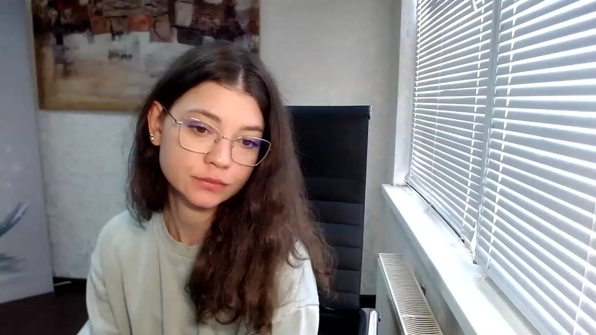 Gallery image thumbnail from SweetArinaA's myfreecams stream on, 04/08/2023, 13:27 image 6 of 20